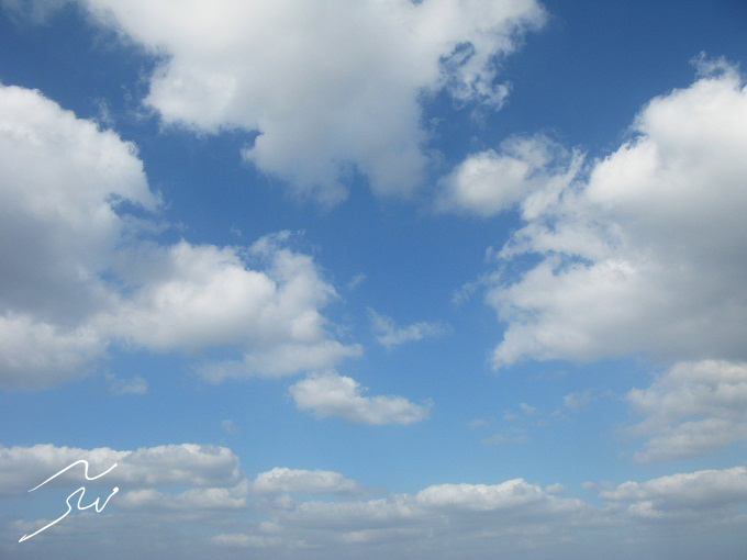 [تصویر:  Clouds.jpg]